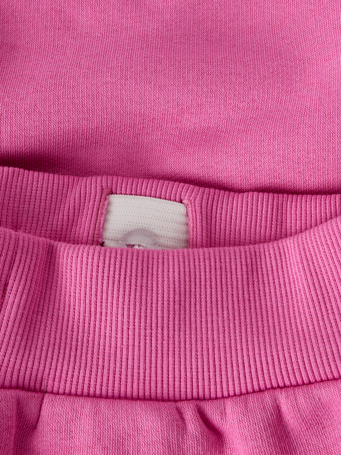 model_shot-front_full